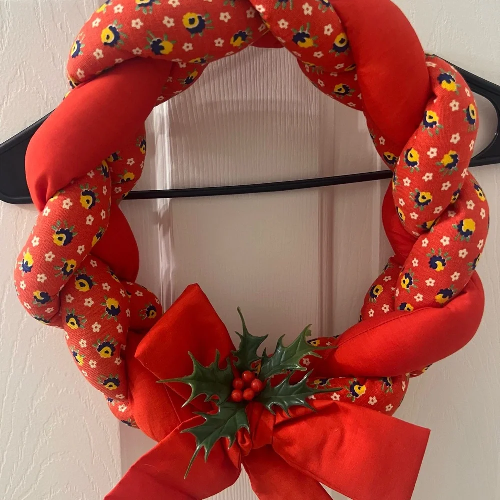 Vintage Red Handmade Braided Cotton Stuffed Christmas Red Bow Wreath 12”